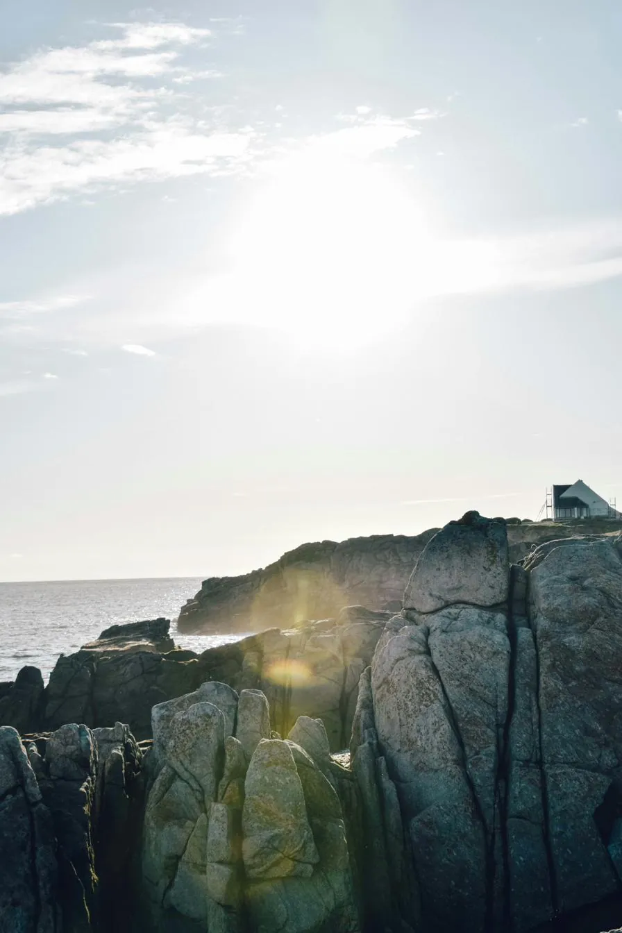 Sentier du littoral sur la côte sauvage de la presqu'île de Guérande